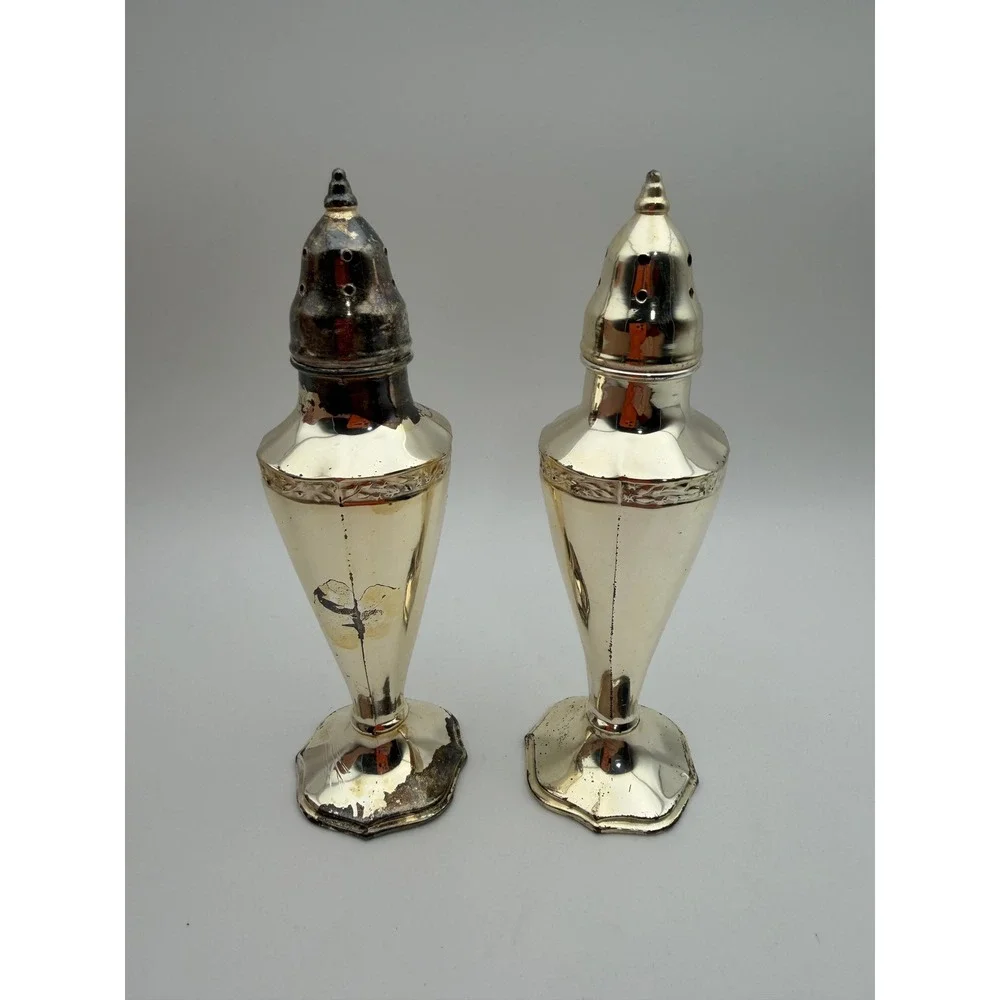 Vintage La France Silver Plate Salt and Pepper Shakers 904 Made in USA Silver